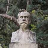 ...e il politico Giuseppe Capruzzi